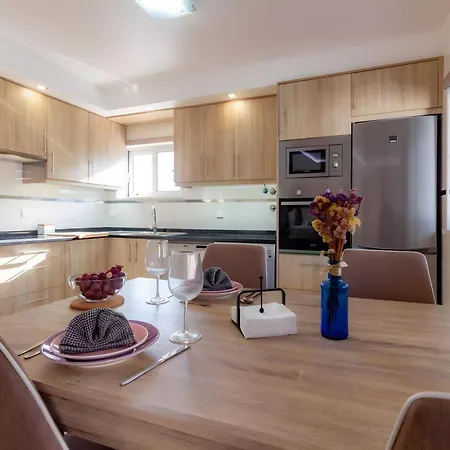 T2 Numar Apartament *